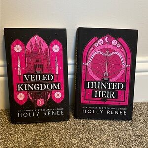 The Veiled Kingdom and The Hunted Heir Book Set